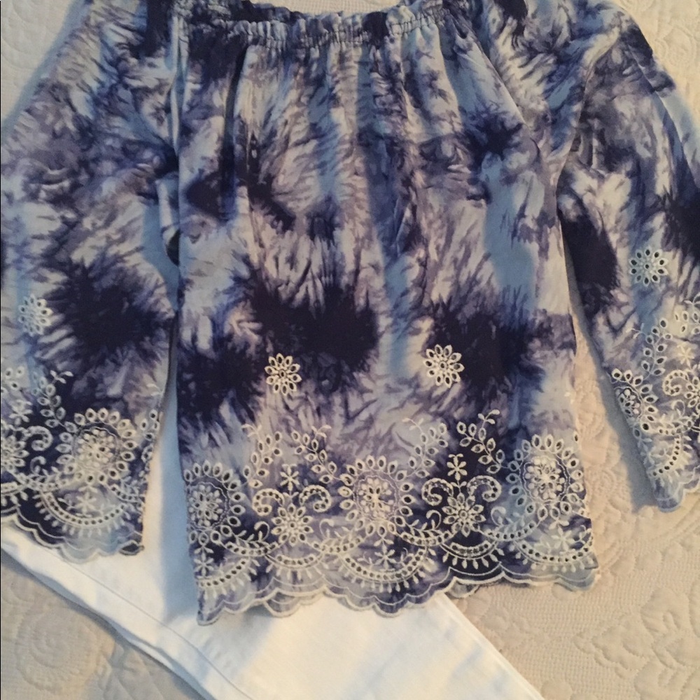 Romeo & Juliet Off The Shoulder Crop Top - Picture 5 of 5